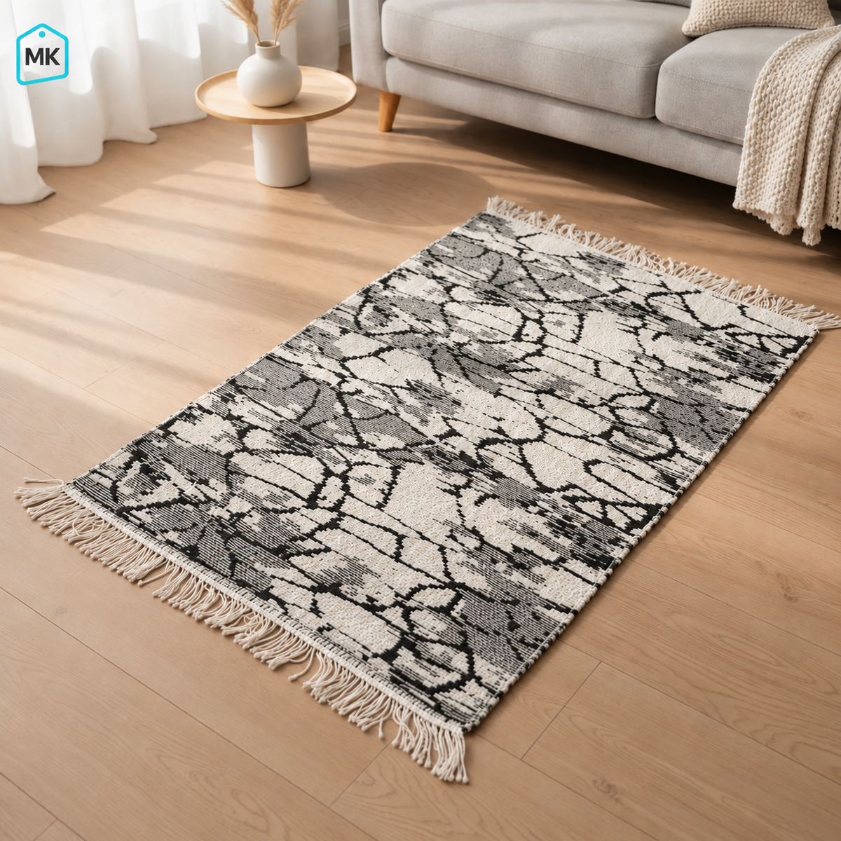 Black & White Veinstone reversible rug 90 × 60 cm in modern living room
